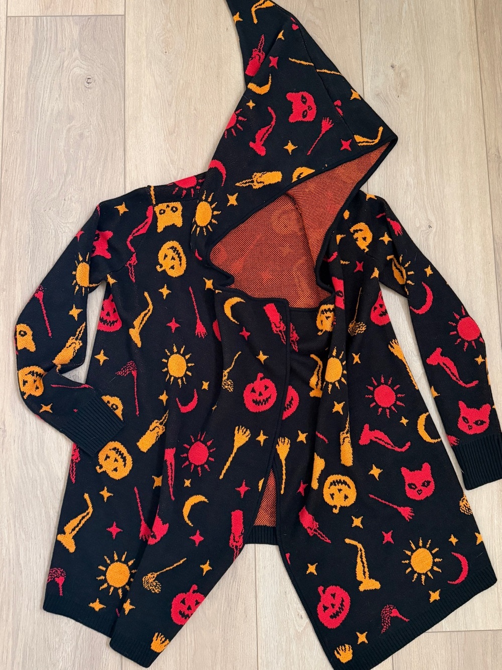 Her Universe Disney Hocus Hooded Cardigan with Black Halloween Icons